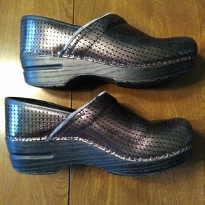 Dansko Nursing Mules Clogs